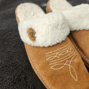 Ariat slippers